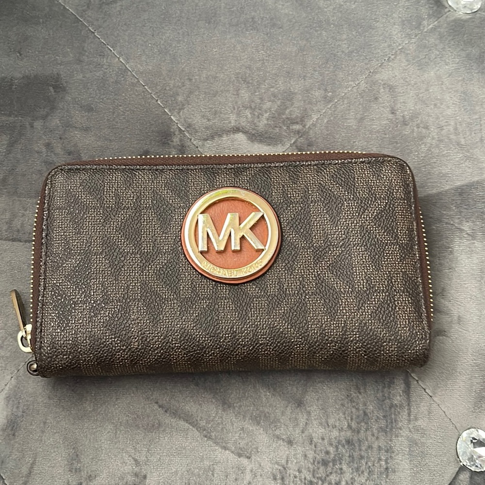 Micheal Kors Wallet